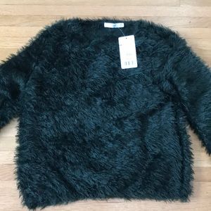 Very soft brand new sweater